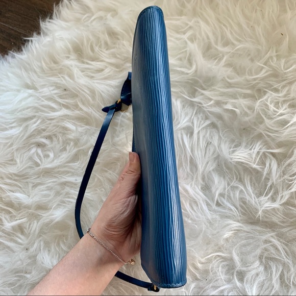 SOLD - Picture 3 of 9